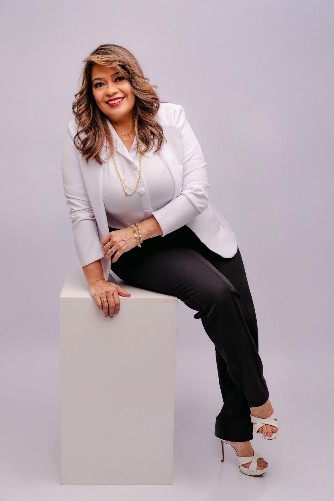 Leila Noveli, fundadora e profissional de beleza e estetica do Studio Beauty em Aracatuba SP